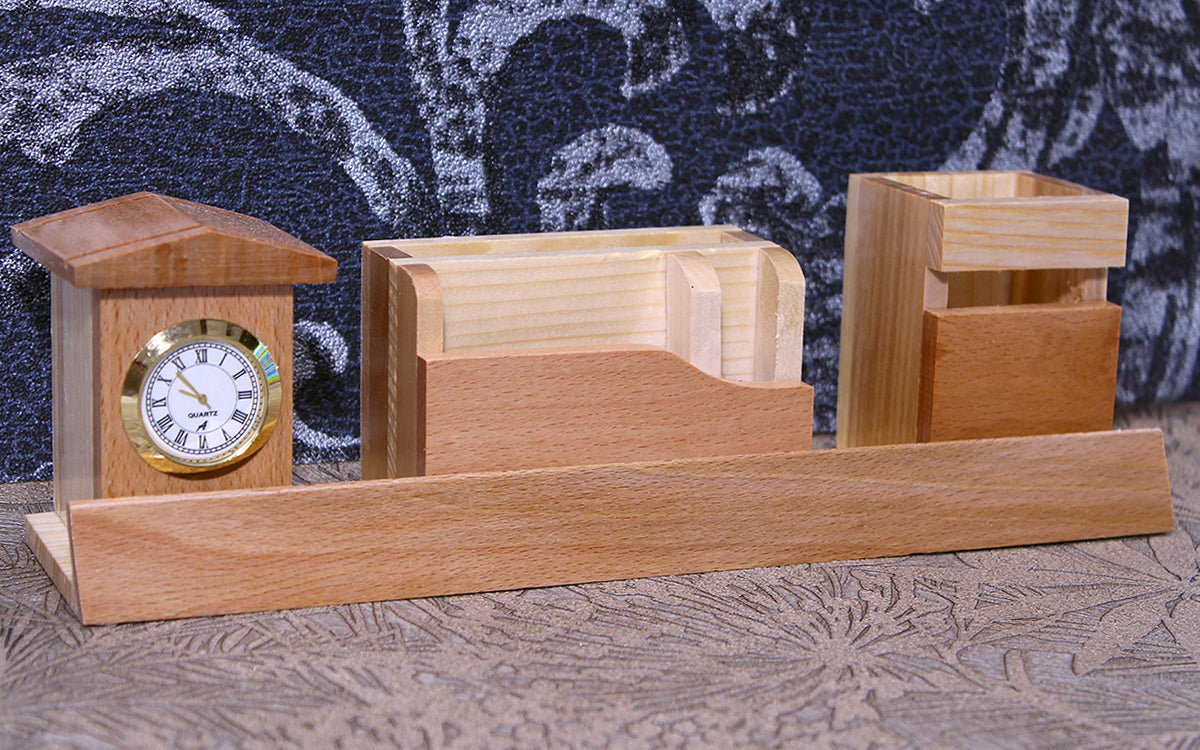 Personalized Pen Stand - Wooden House
