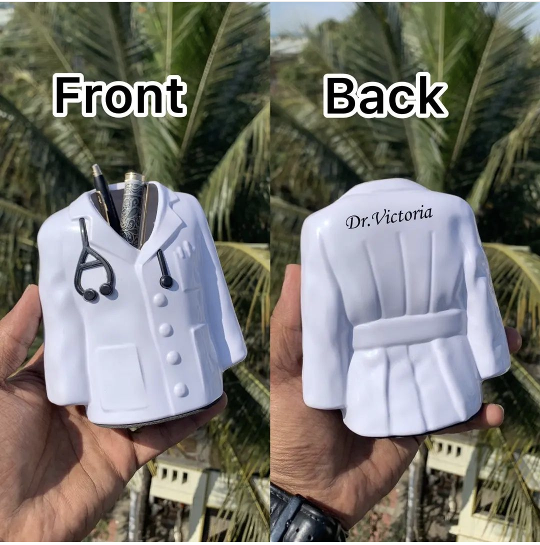 Personalized Doctor's Pen Stand